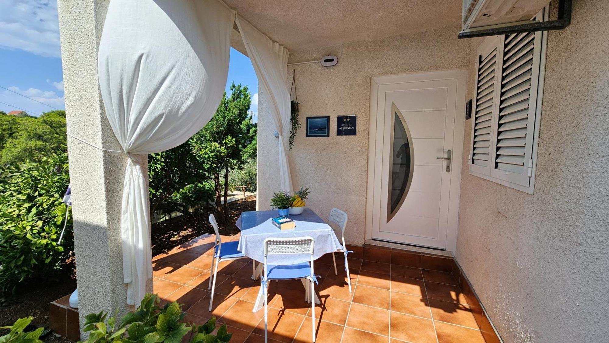 Apartments Solta Rogac Exterior photo