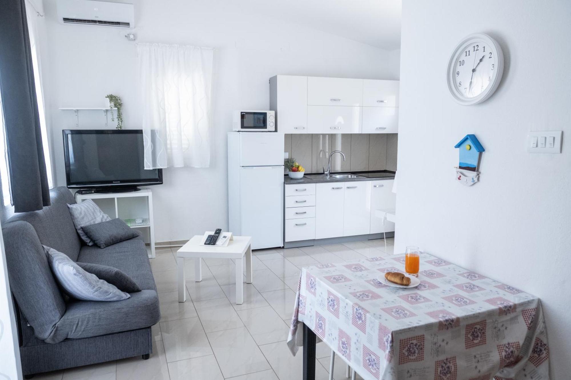 Apartments Solta Rogac Exterior photo